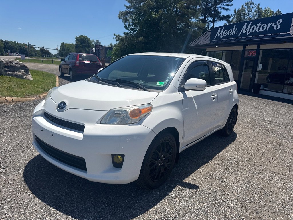Used 2011 Scion xD FWD image 1