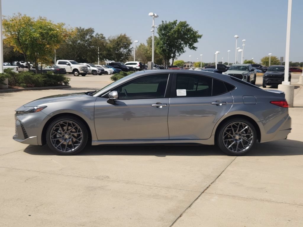 New 2026 Toyota Camry Hybrid FWD image 8