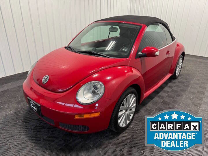 Used 2009 Volkswagen Beetle Convertible FWD image 1