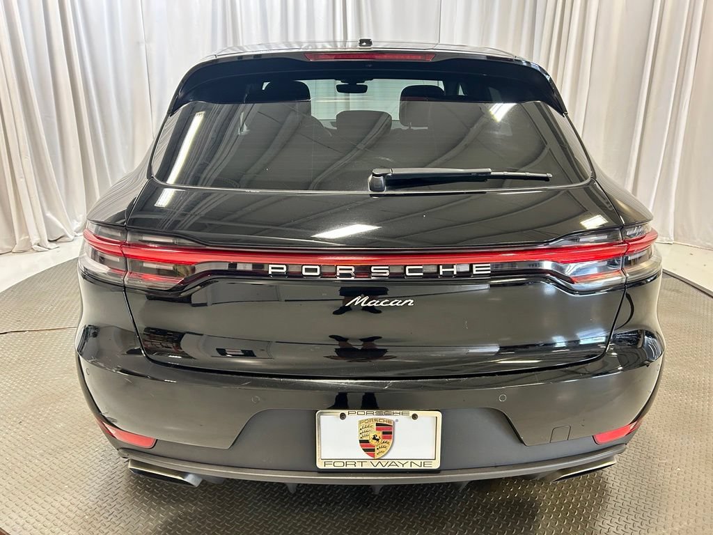 Certified 2021 Porsche Macan AWD/4WD image 27