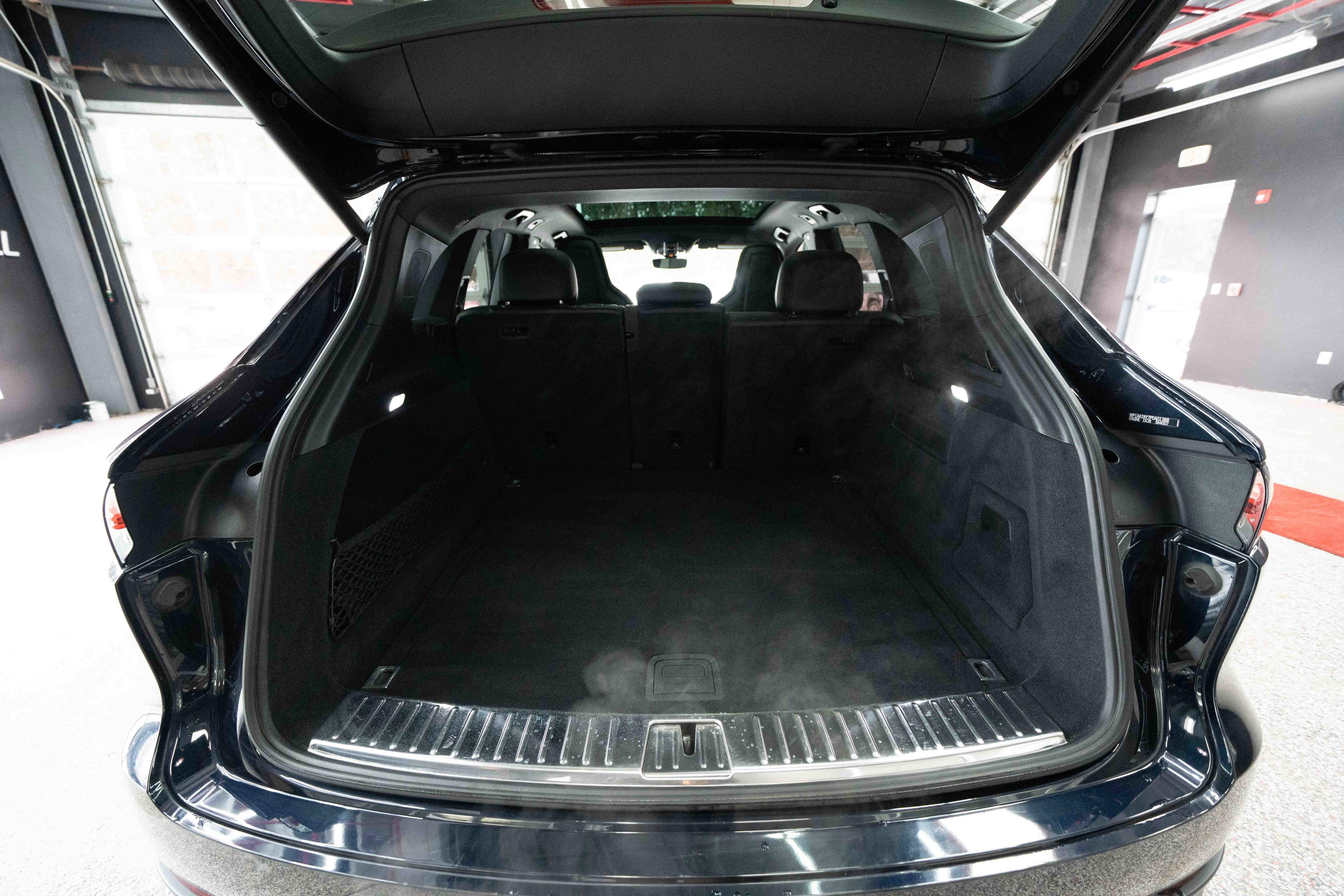 Used 2023 Porsche Cayenne image 28