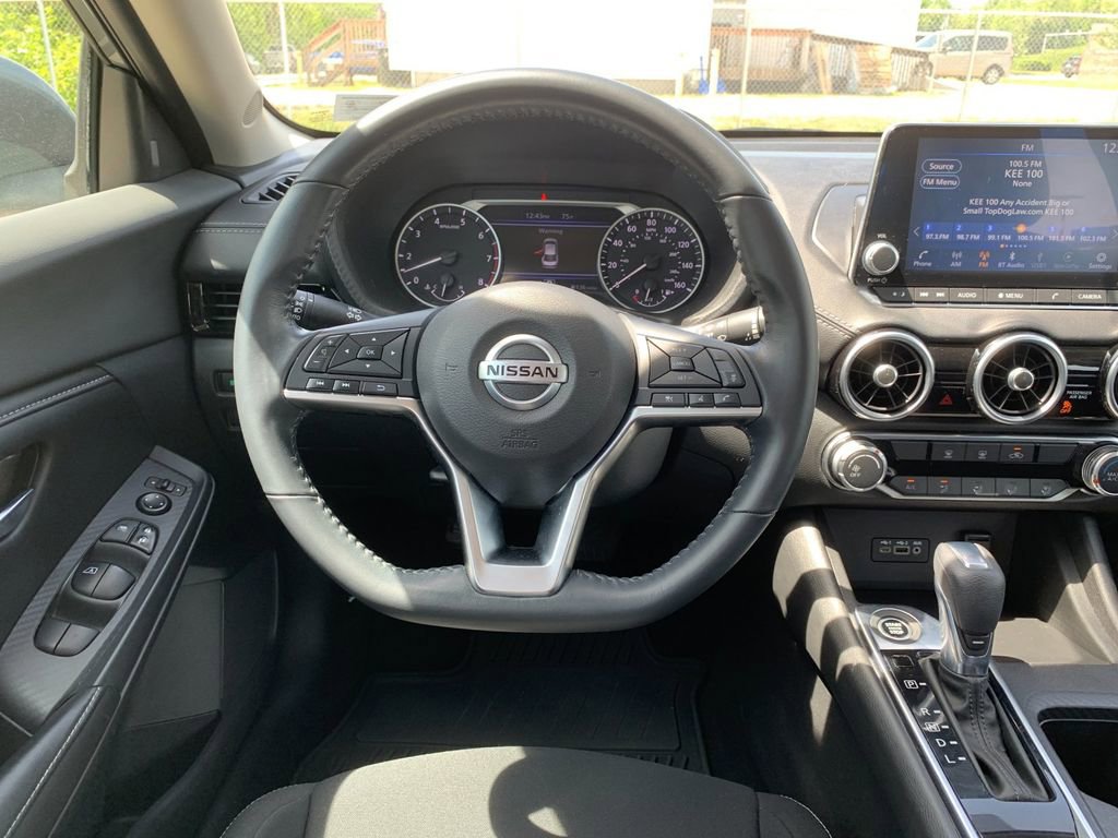 Used 2022 Nissan Sentra SV w/ Electronics Package FWD image 17