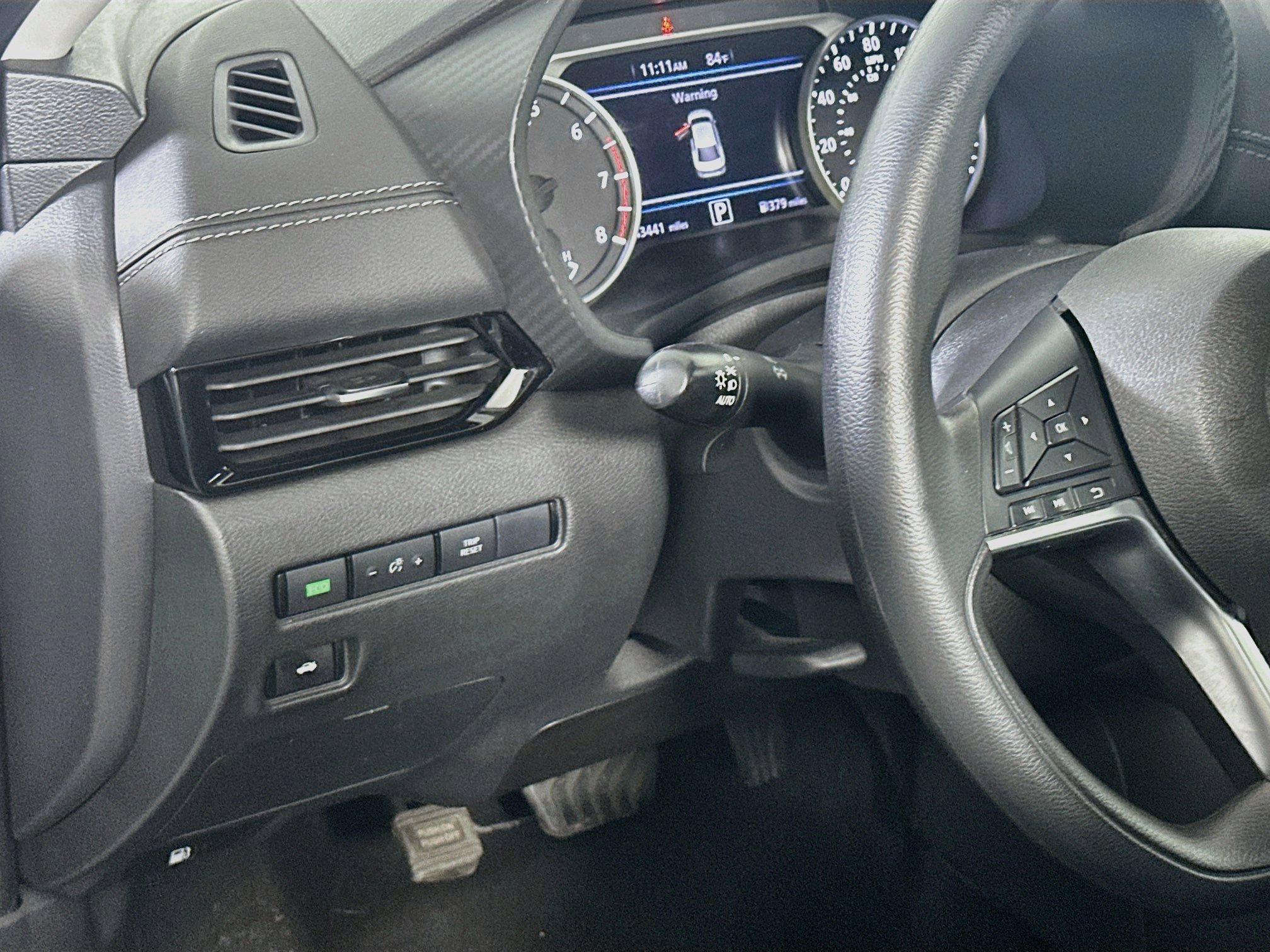 Used 2024 Nissan Sentra SV FWD image 16