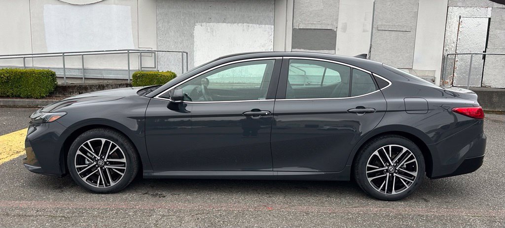 Certified 2025 Toyota Camry XLE FWD image 8