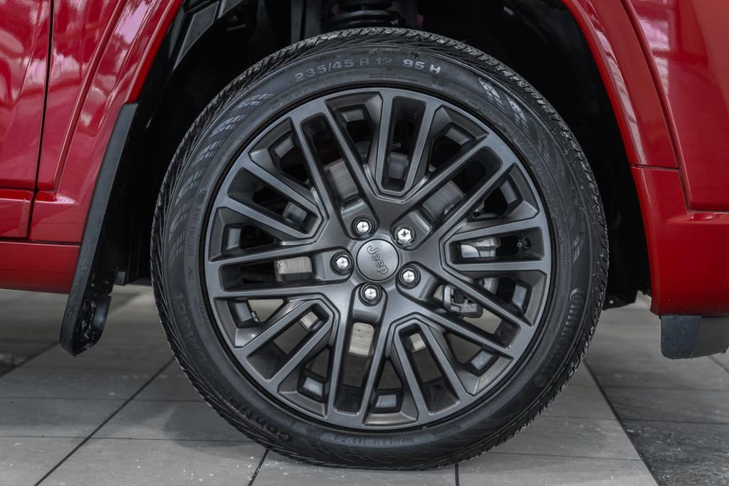 Certified 2024 Jeep Compass Limited w/ High Altitude Package image 19