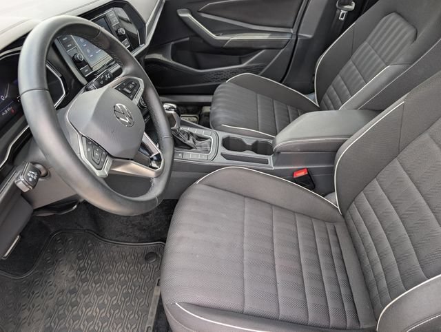 Used 2024 Volkswagen Jetta Sport FWD image 12