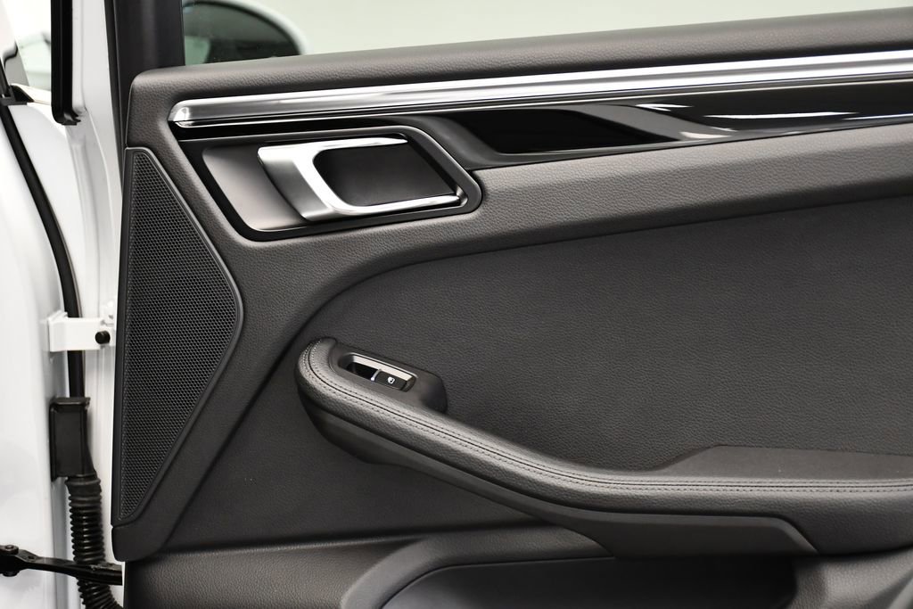 Used 2024 Porsche Macan S image 54