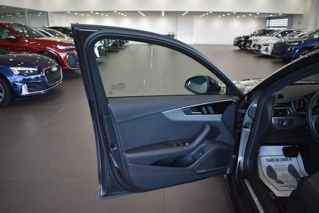 Used 2023 Audi A4 2.0T Premium Plus w/ Premium Plus Package AWD/4WD image 9