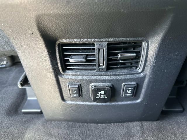 Used 2018 Nissan Titan PRO-4X w/ Pro-4x Convenience Package image 16