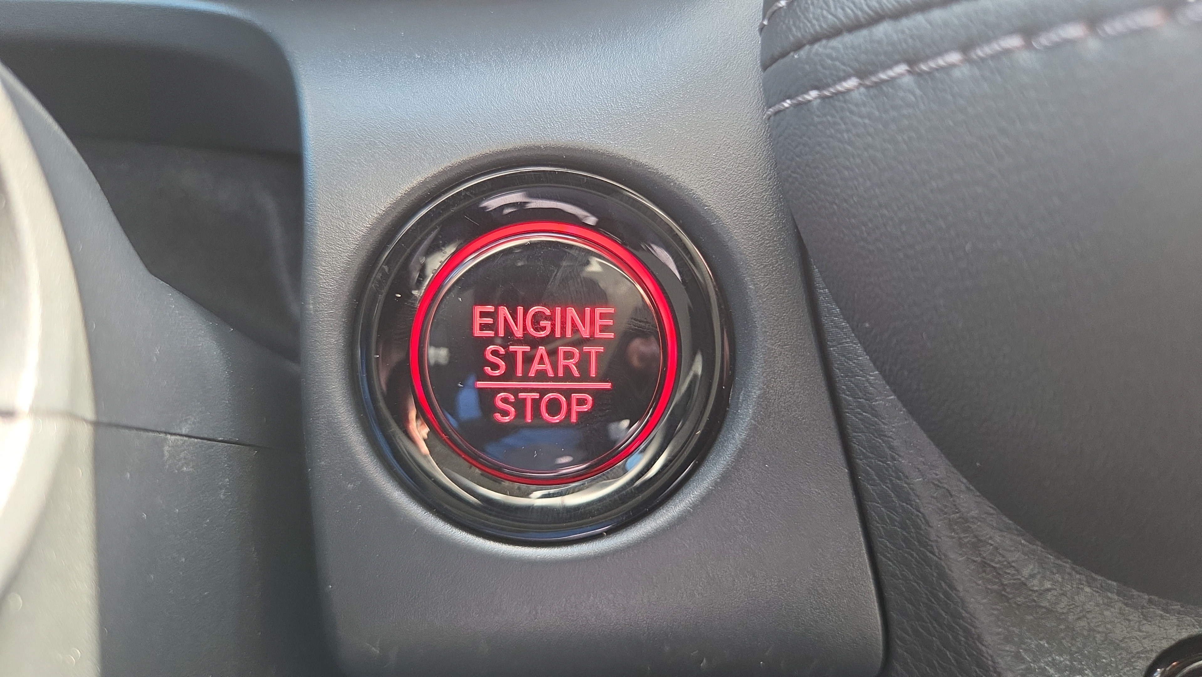 Certified 2025 Honda HR-V EX-L image 38