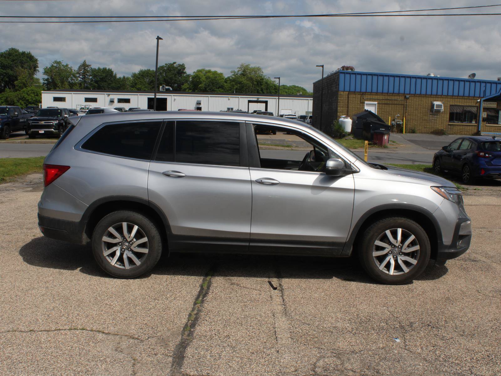 Used 2019 Honda Pilot EX image 4