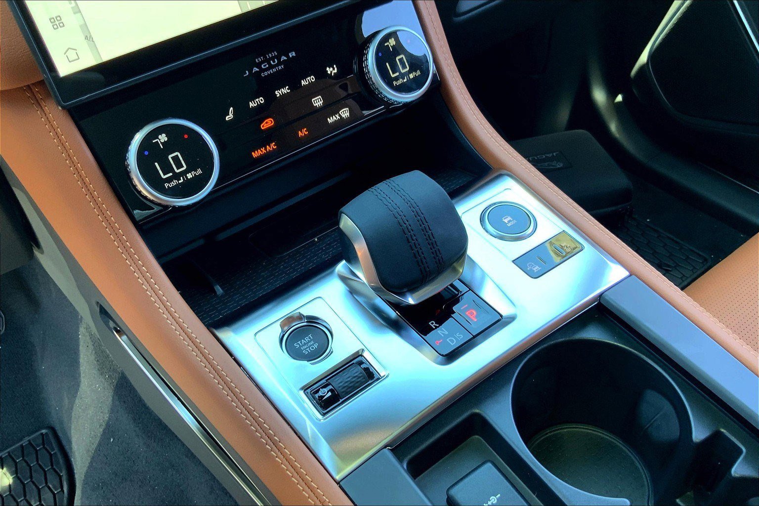 New 2026 Jaguar F-PACE R-Dynamic S image 8