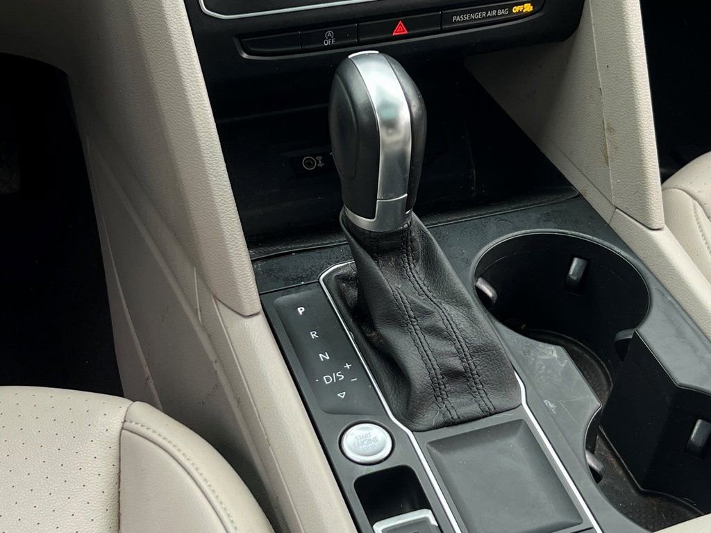 Used 2019 Volkswagen Atlas SE w/ Panoramic Sunroof Package image 25