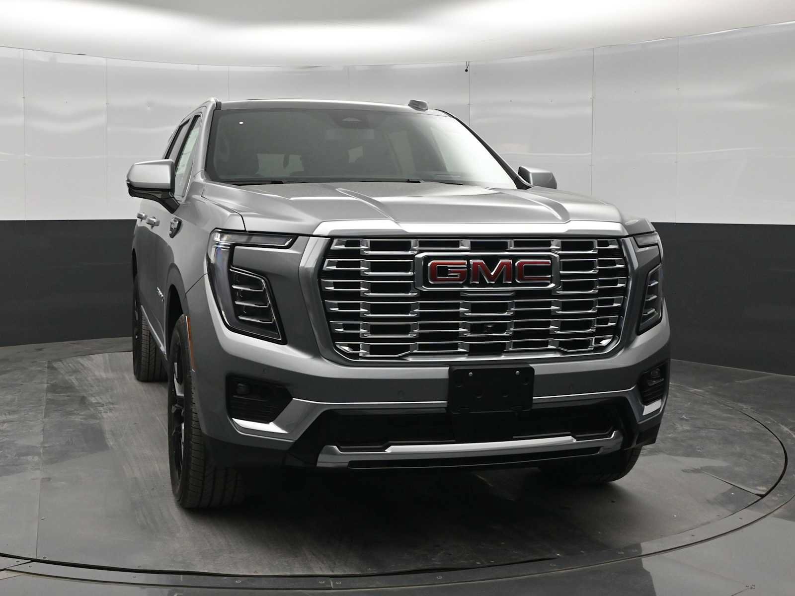 New 2026 GMC Yukon Denali w/ Sun & Power Step Package AWD/4WD image 2