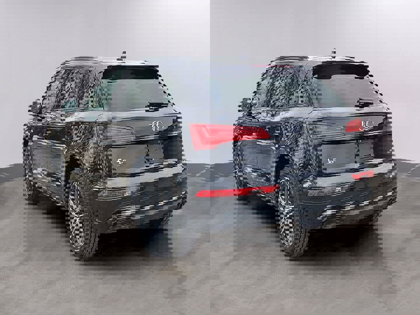 Certified 2023 Audi Q5 e Premium Plus w/ Premium Plus Package image 5