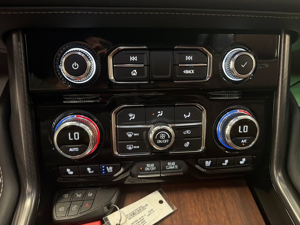 Used 2024 GMC Yukon Denali Ultimate AWD/4WD image 20