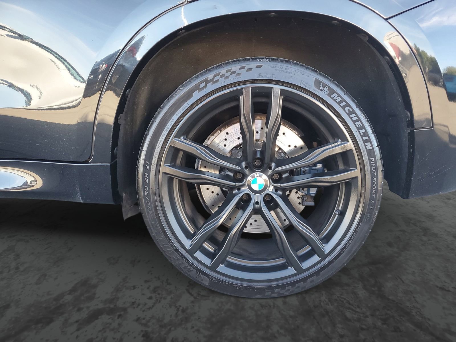 Used 2019 BMW X6 M Base w/ Executive Package image 5