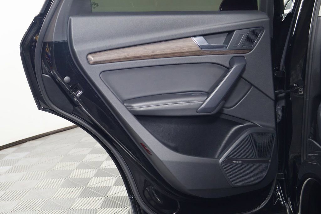 Used 2021 Audi Q5 2.0T Premium Plus w/ Premium Plus Package image 13