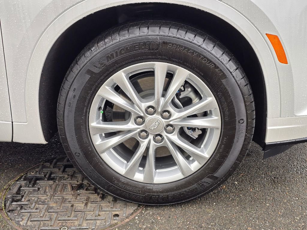 Used 2025 Cadillac XT6 Luxury image 9