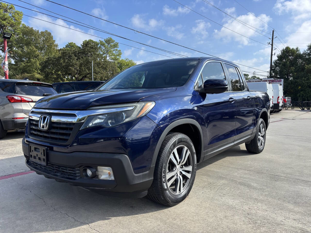 Used 2017 Honda Ridgeline RTS image 2