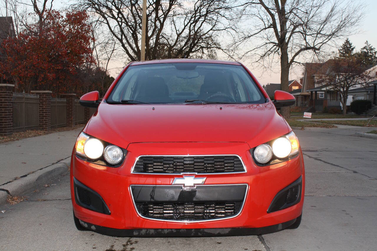 Used 2013 Chevrolet Sonic LT image 3