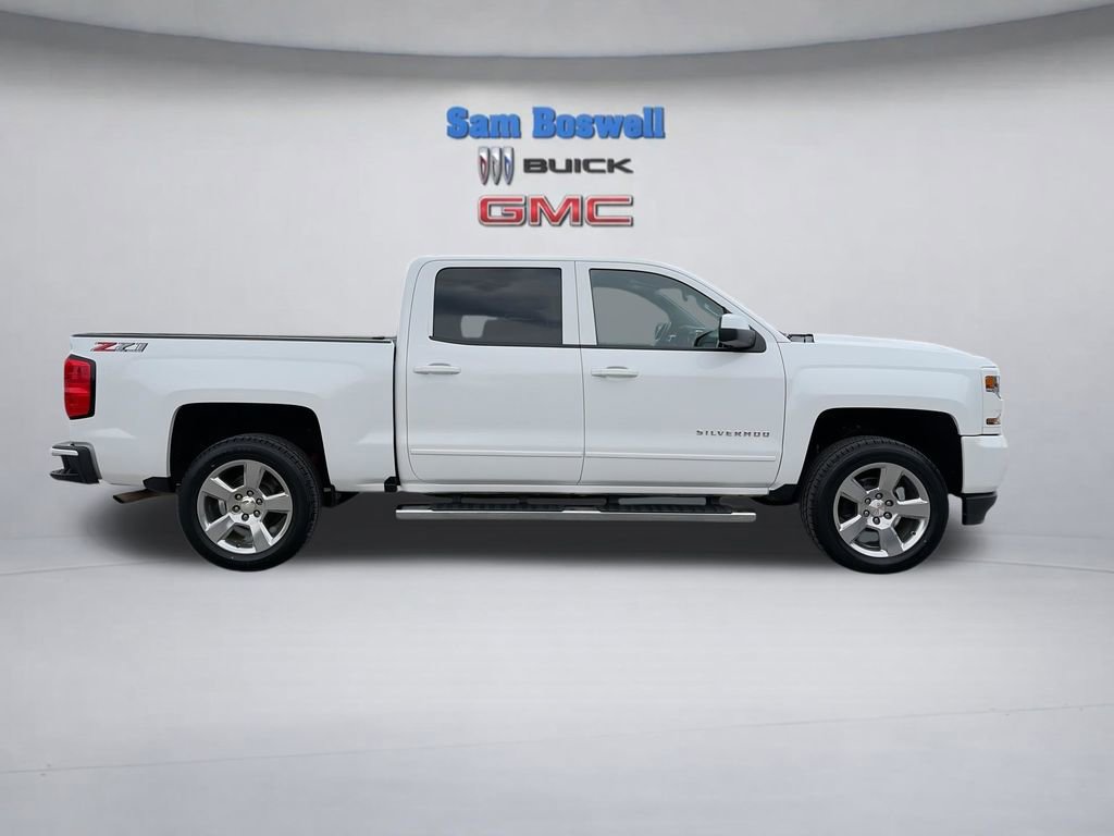 Used 2018 Chevrolet Silverado 1500 LT w/ All Star Edition AWD/4WD image 10