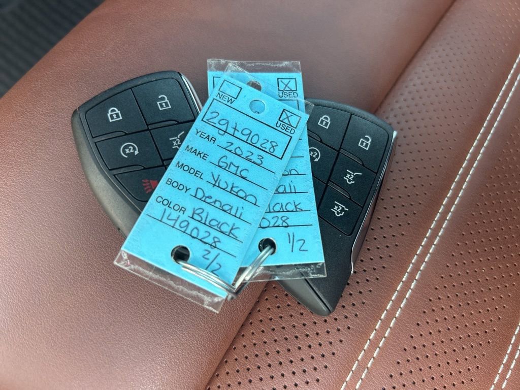 Used 2023 GMC Yukon Denali Ultimate image 38