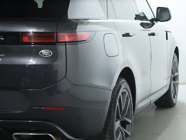Certified 2023 Land Rover Range Rover Sport SE image 8