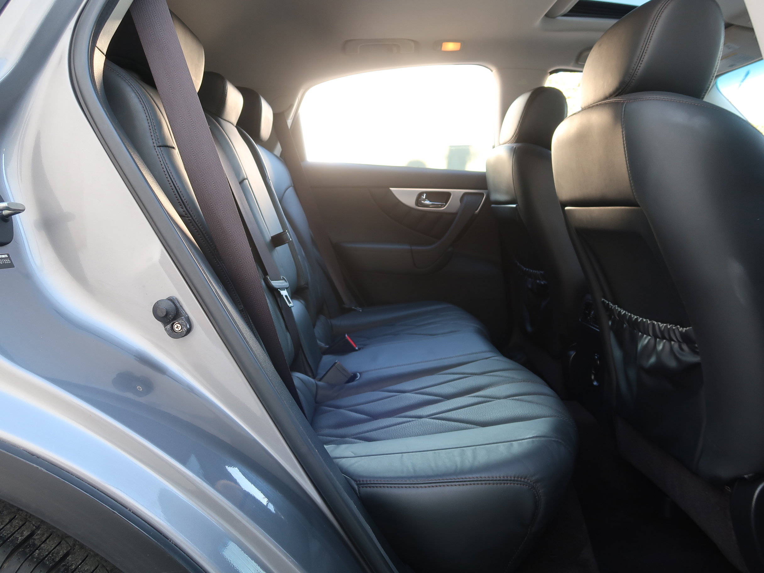 Used 2010 INFINITI FX35 2WD w/ Navigation Pkg image 39