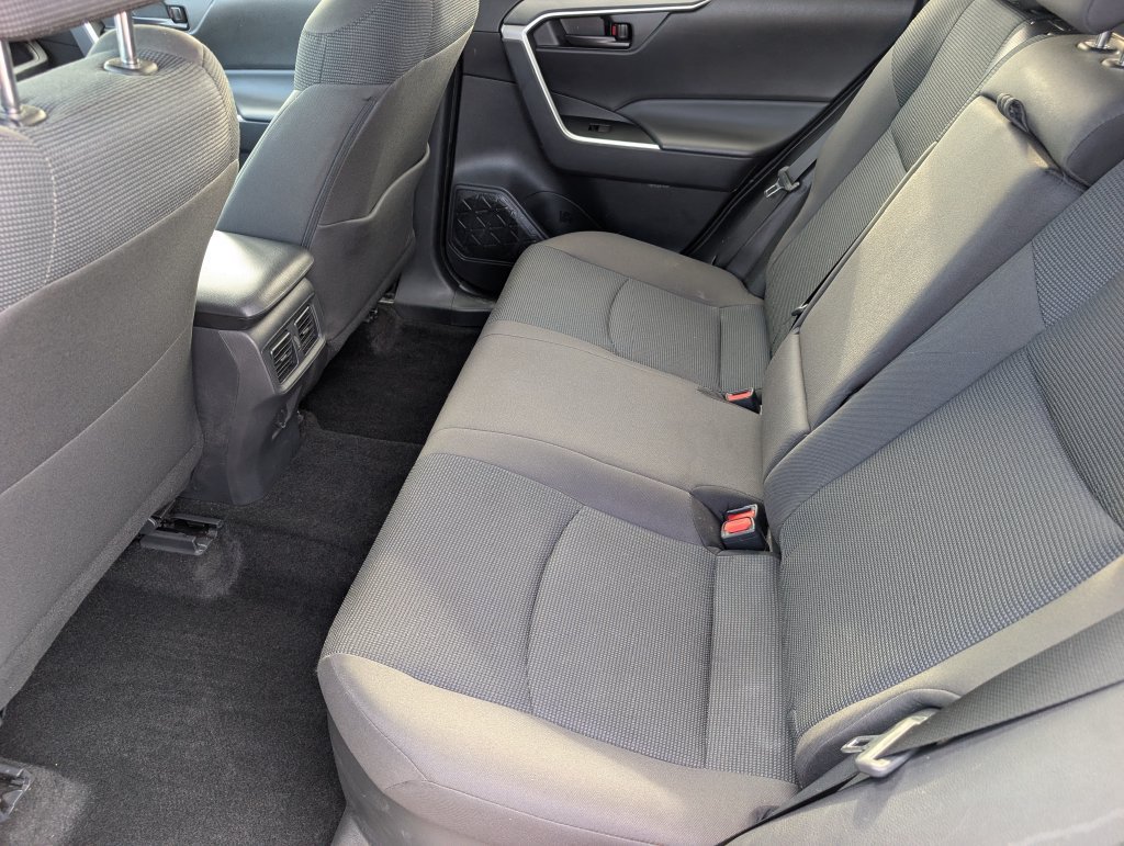 Used 2024 Toyota RAV4 LE AWD/4WD image 21