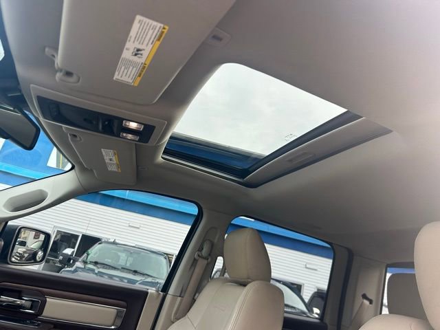 Used 2017 RAM 1500 Laramie w/ Convenience Group AWD/4WD image 21