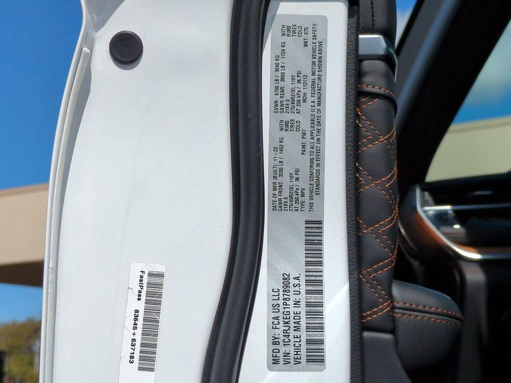 Used 2023 Jeep Grand Cherokee L Summit image 32