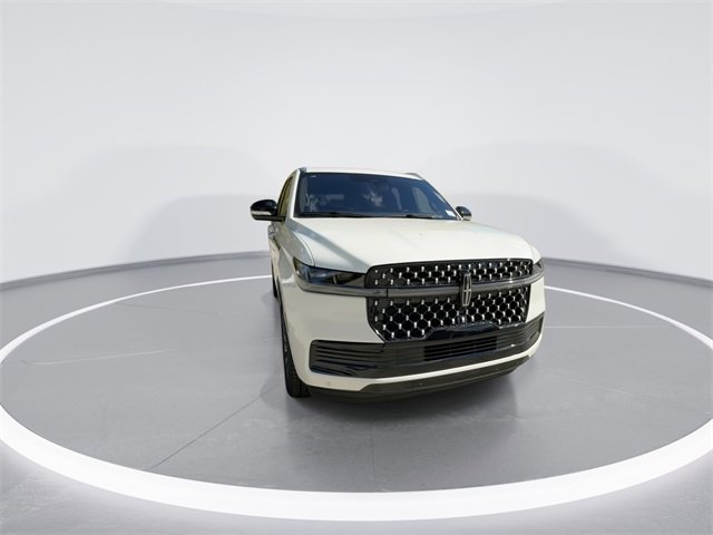 New 2025 Lincoln Navigator L Black Label image 3