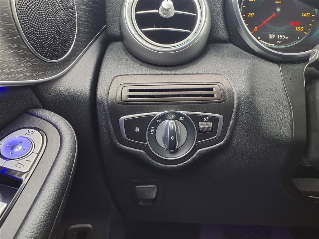 Used 2021 Mercedes-Benz GLC 300 4MATIC image 15