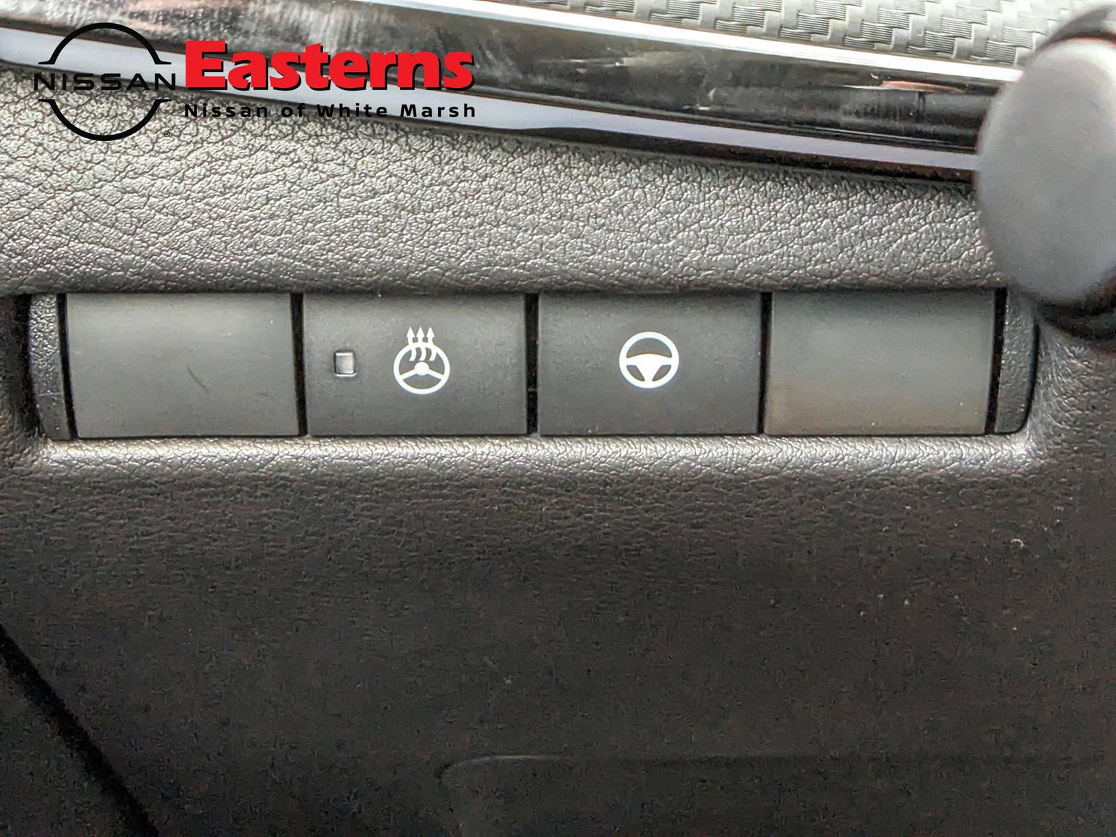 New 2025 Nissan Kicks SR w/ SR Premium Package AWD/4WD image 34