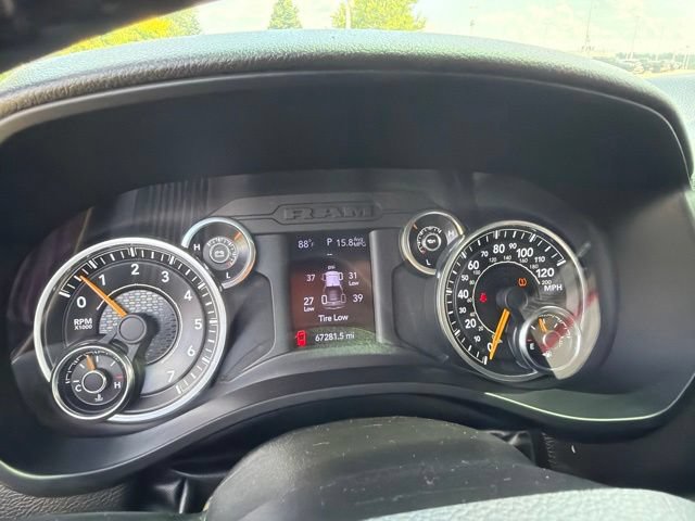 Used 2022 RAM 1500 Big Horn AWD/4WD image 15