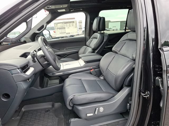 New 2025 Lincoln Navigator L Reserve w/ Jet Appearance Package AWD/4WD image 6