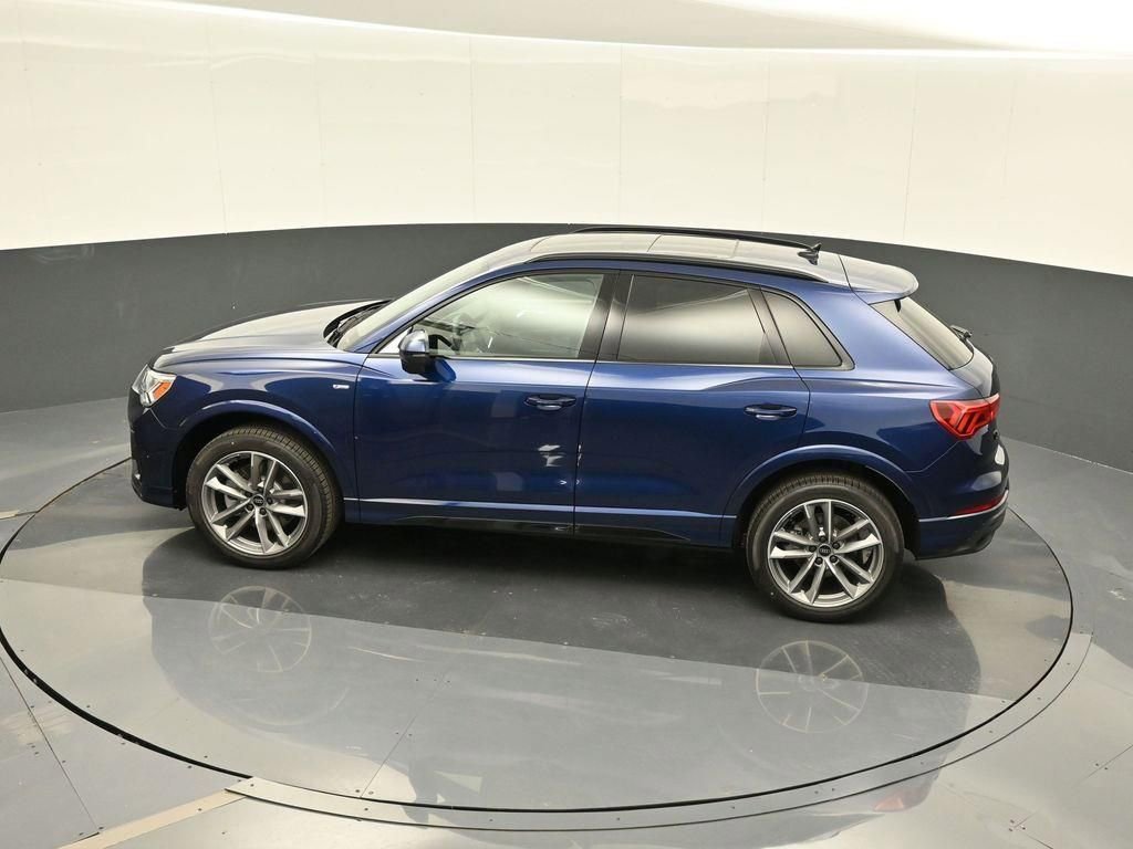 New 2025 Audi Q3 2.0T Premium image 25