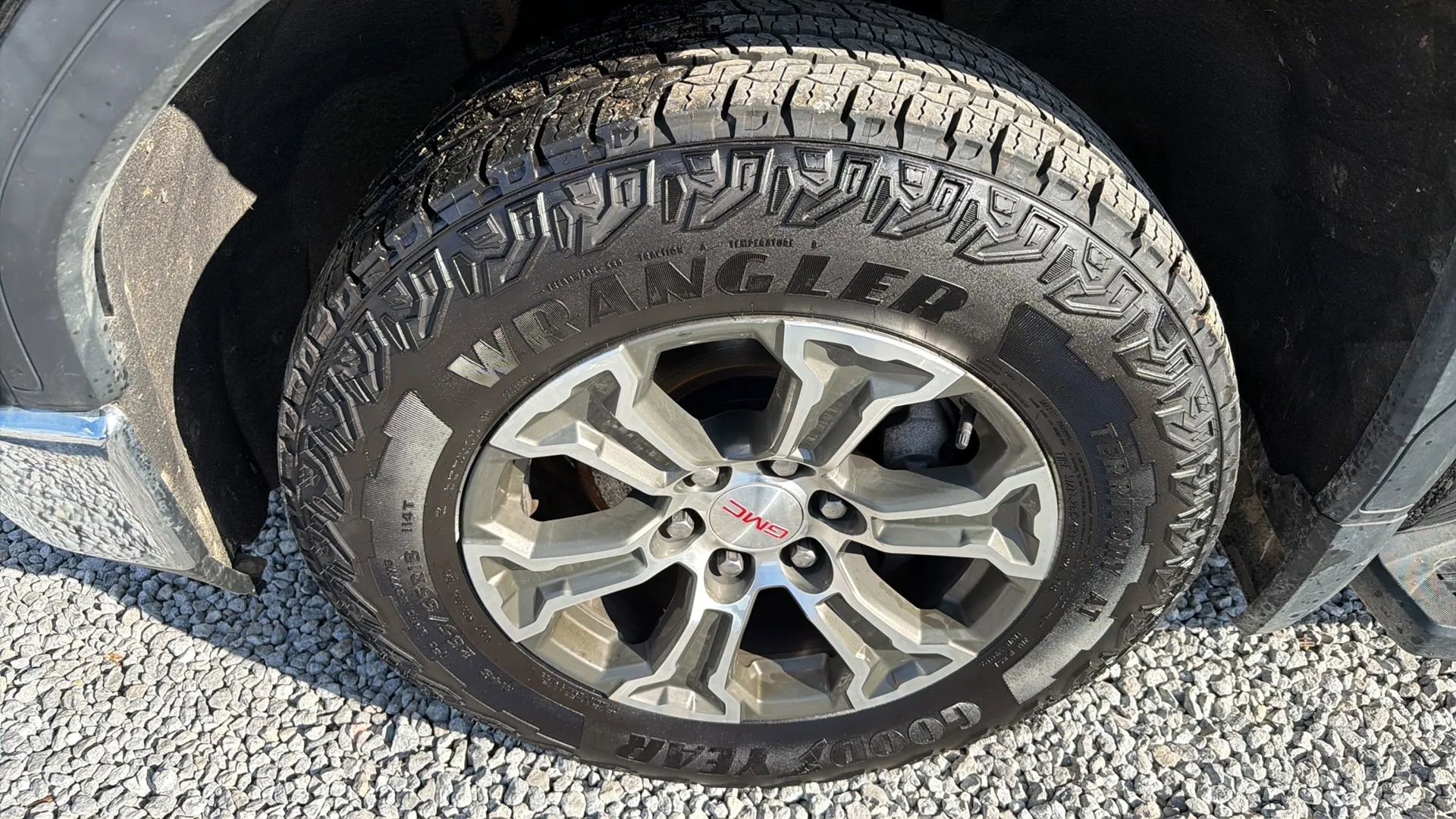 Used 2019 GMC Sierra 1500 SLE w/ SLE Value Package image 11