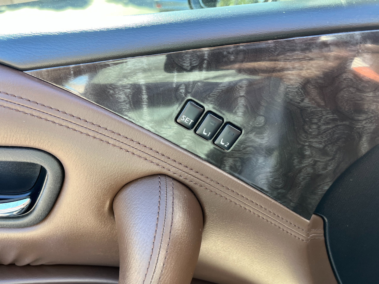 Used 2022 Nissan Armada Platinum w/ Captain's Chairs Package image 13