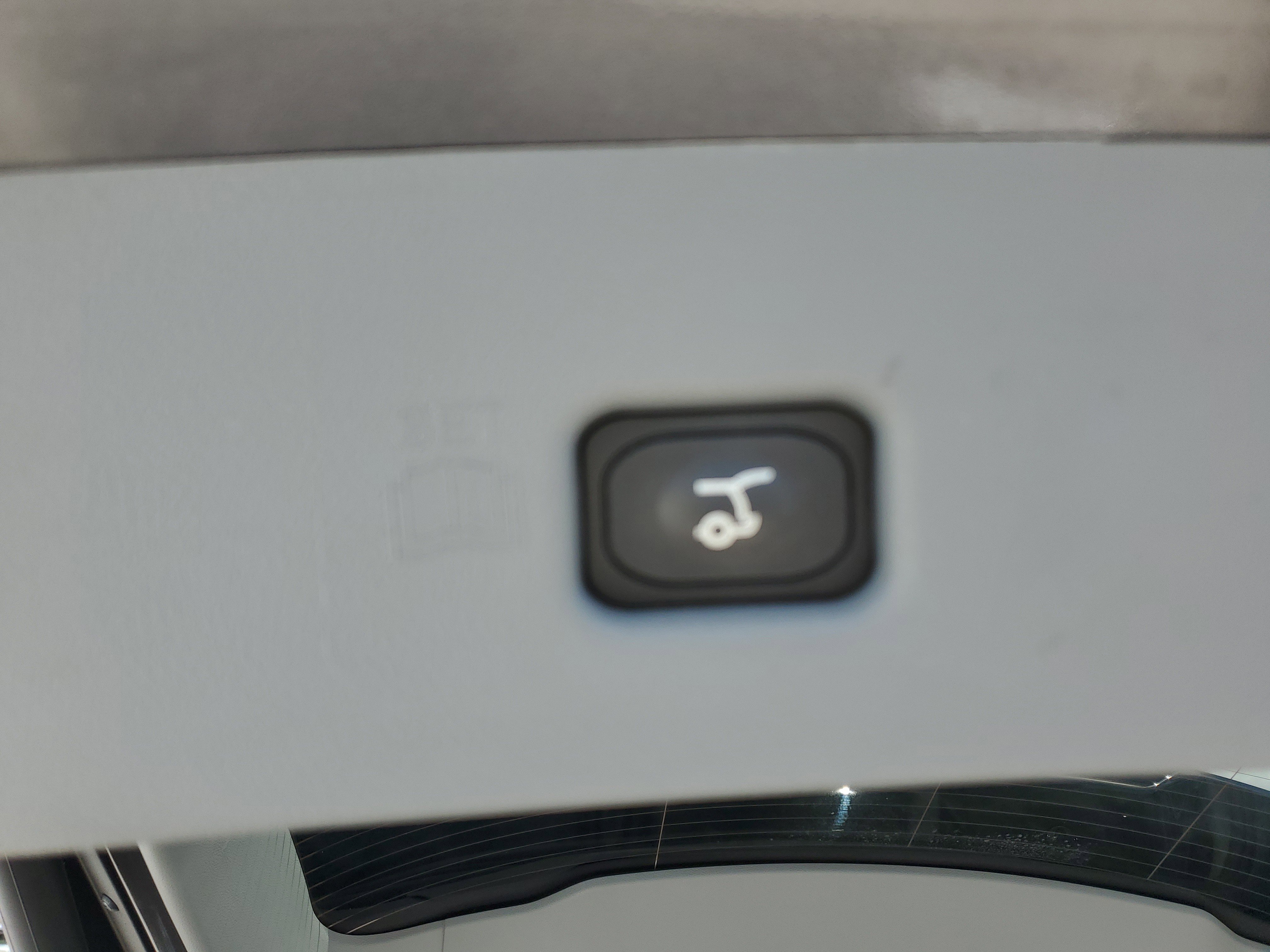 Certified 2021 Lincoln Nautilus Reserve w/ Class II Trailer Tow Package image 6