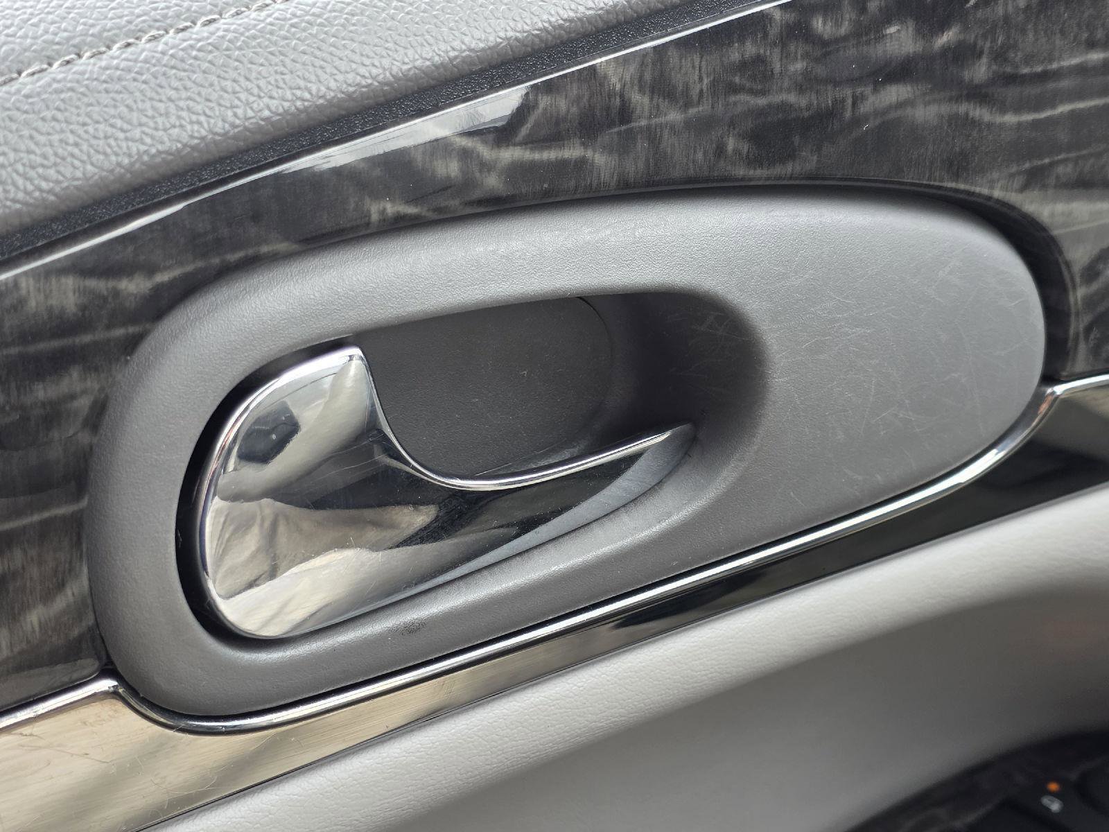 Used 2014 Buick Enclave Convenience FWD image 10