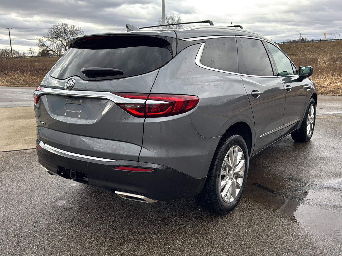 Used 2020 Buick Enclave Premium w/ Sun and Sites Package image 6
