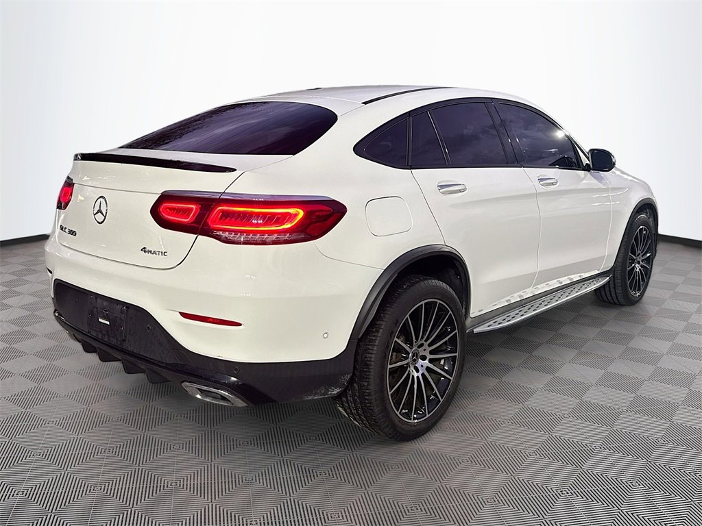 Used 2022 Mercedes-Benz GLC 300 4MATIC Coupe image 6