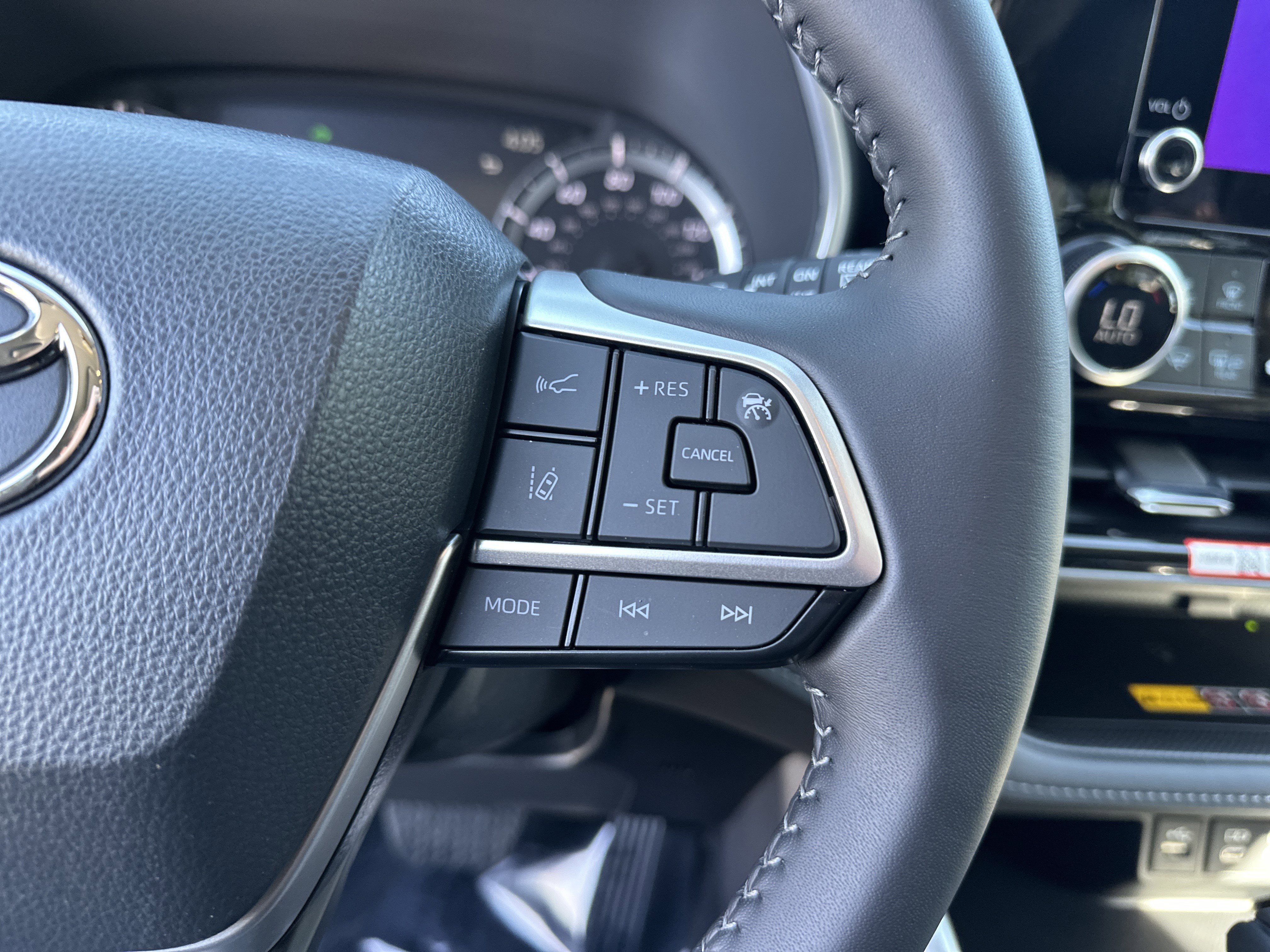 Certified 2026 Toyota Highlander XLE image 20