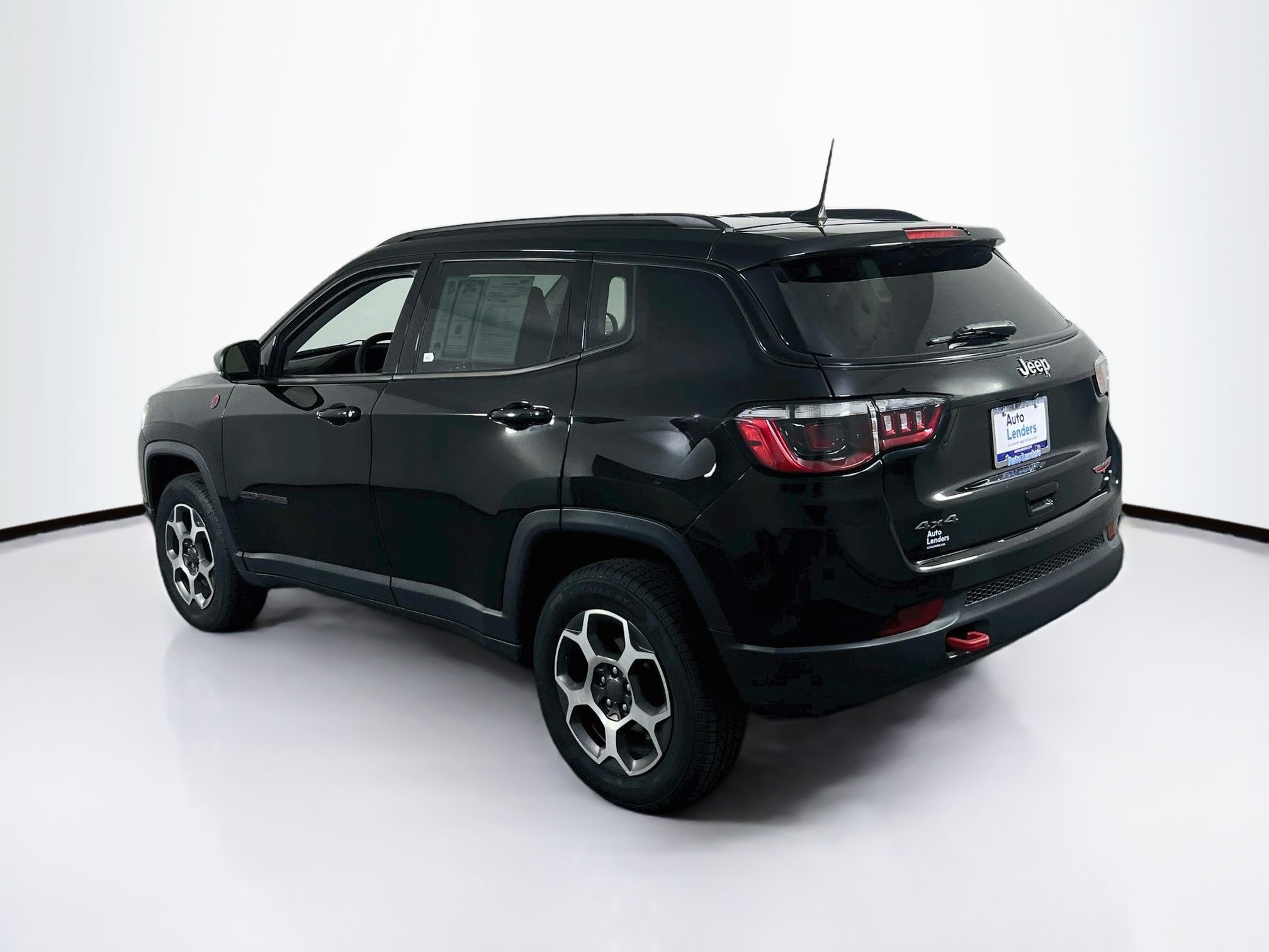 Used 2022 Jeep Compass Trailhawk AWD/4WD image 7