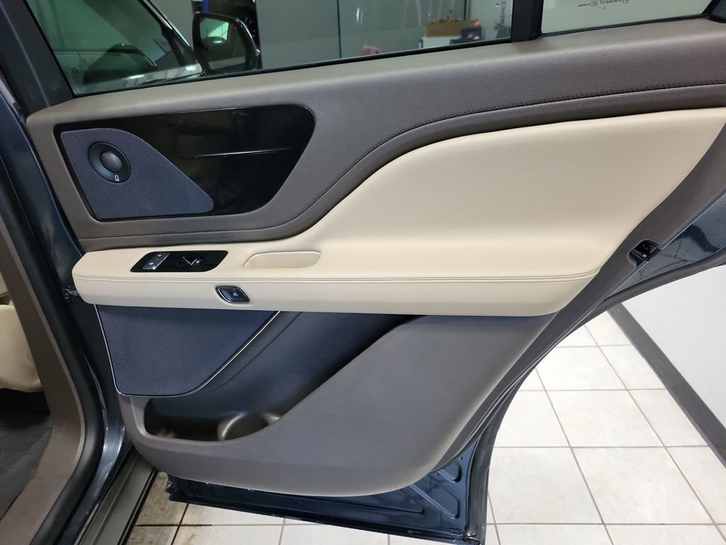 Used 2024 Lincoln Aviator Reserve w/ Elements Package Plus image 21