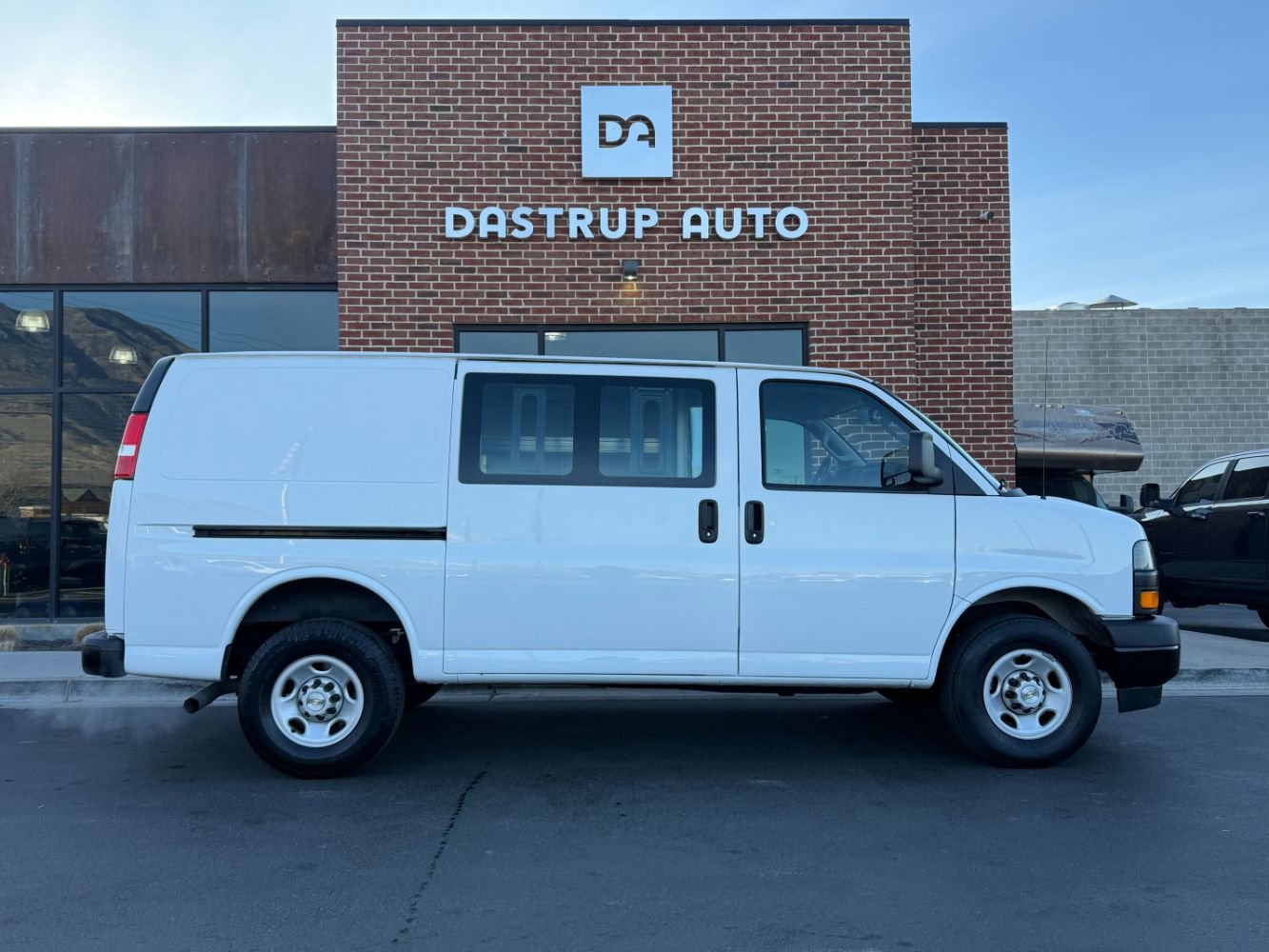 Used 2023 Chevrolet Express 2500 w/ Driver Convenience Package RWD image 8