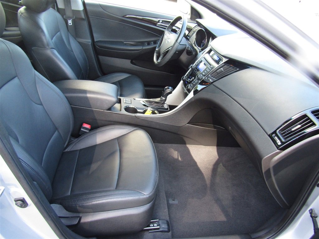 Used 2012 Hyundai Sonata Limited image 19