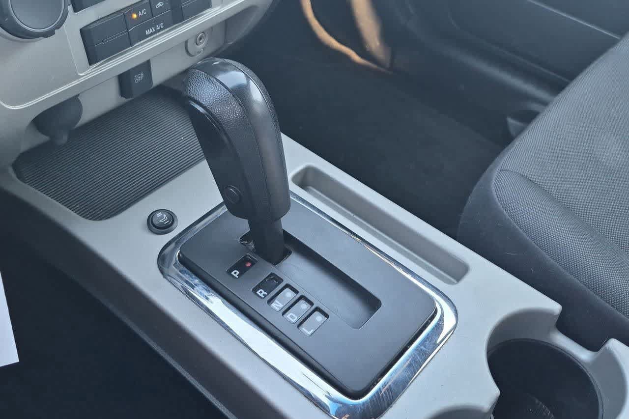 Used 2011 Ford Escape XLT FWD image 28